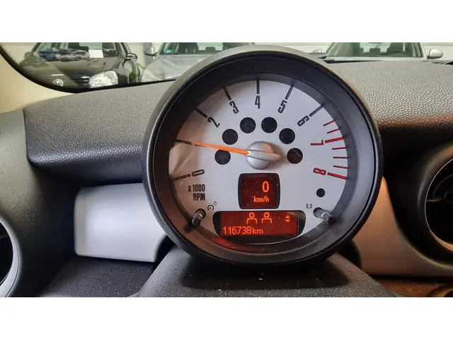 MINI One Mini 1.6 Salt 2014 Benzine 17