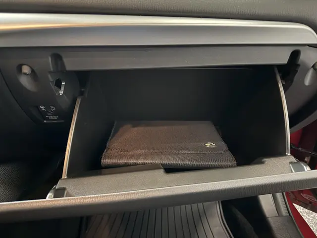 Mazda 3 2.0 SkyActiv-G 165pk SPORTSLINE 2018 Benzine 22