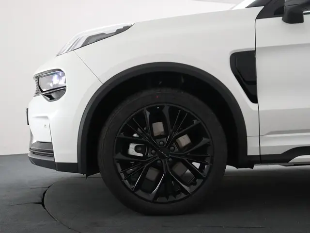 Lynk & Co 01 1.5 More 2025 Hybride Benzine 11