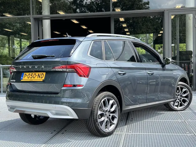 Škoda Kamiq 1.5 TSI ACT Scoutline 2021 Benzine 2
