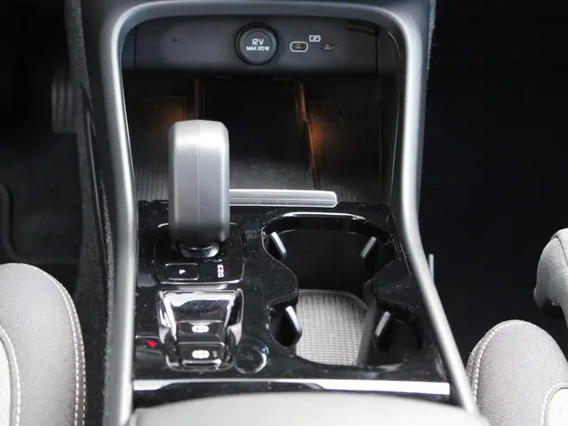 Volvo XC40 2.0 B4 Plus Dark 2024 Benzine 19