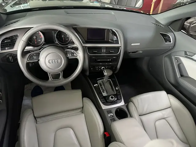 Audi A5 Cabriolet 2.0 TFSI q. Sp.Ed.OD 2014 Benzine 10