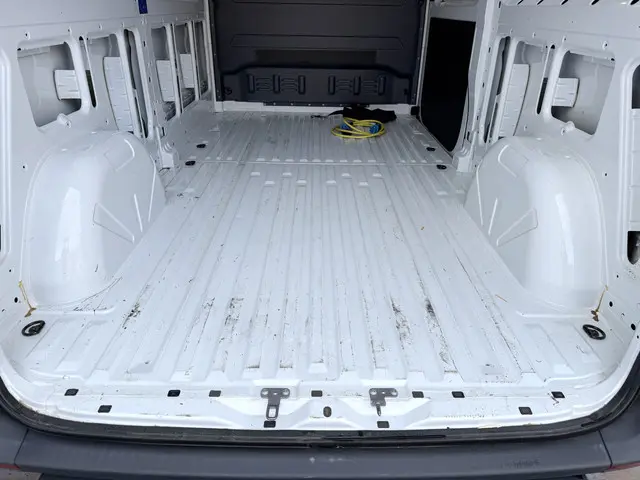 Mercedes-Benz eSprinter 312 2020 Elektrisch 12
