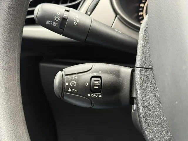 Citroën C3 1.2 PureTech Business 2016 Benzine 17