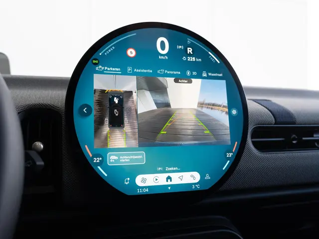 MINI 5-Deurs Cooper C Favoured 2025 Benzine 32