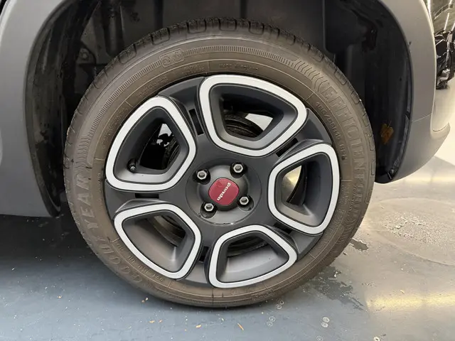 Fiat Panda 1.0 Hybrid City Life 2022 Benzine 21