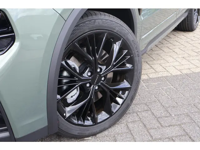 Lynk & Co 01 1.5 More 2025 Hybride Benzine 2