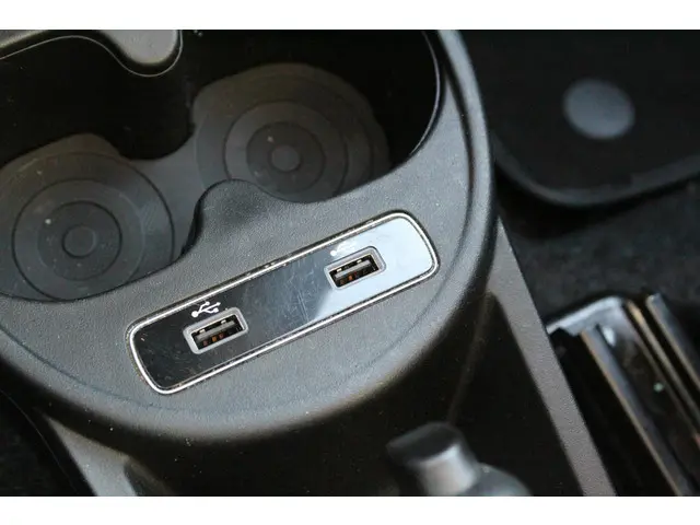 Fiat 500 1.0 Hybrid Lounge 2021 Hybride Benzine 25