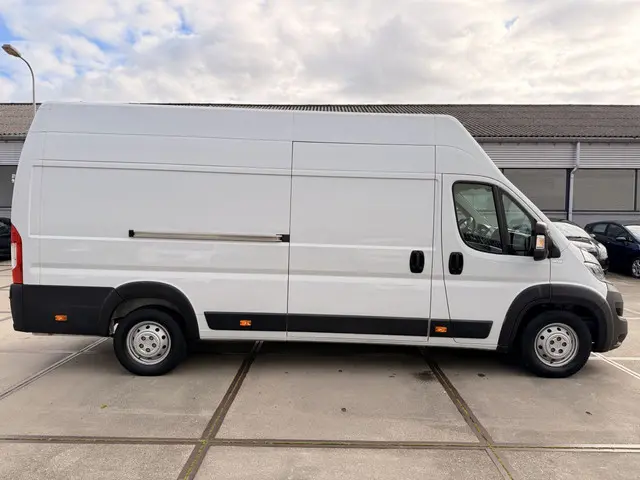 Opel Movano 2.2 HDI 140 Koelwagen L4H3 2023 Diesel 9