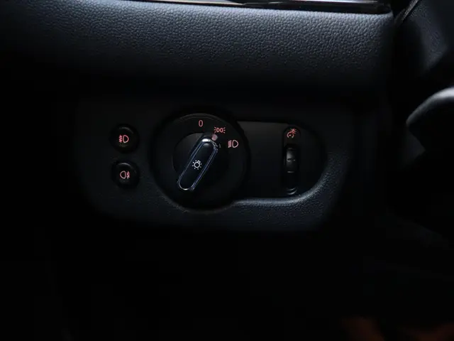 MINI Clubman Cooper 2016 Benzine 28