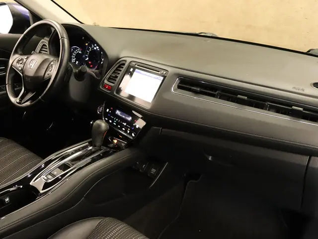 Honda HR-V 1.5 i-VTEC Executive 2016 Benzine 19