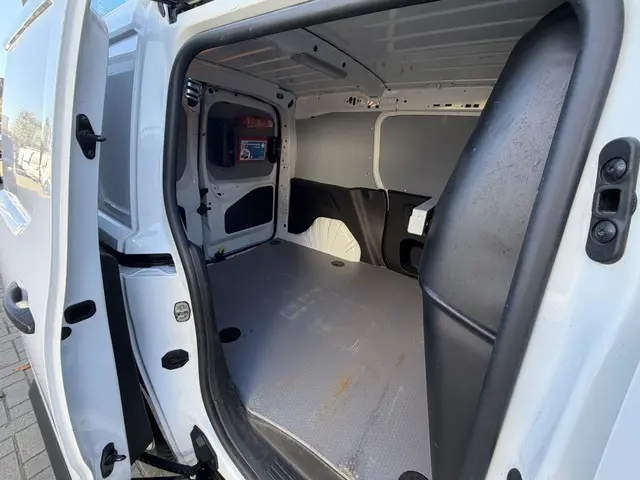 Opel Combo 1.5D L1H1 102PK Euro 6 Edition 2022 Diesel 18