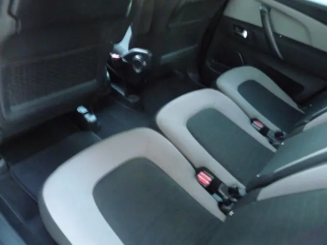 Citroën C4 Picasso 1.2 PureTech Intensive 2016 Benzine 11