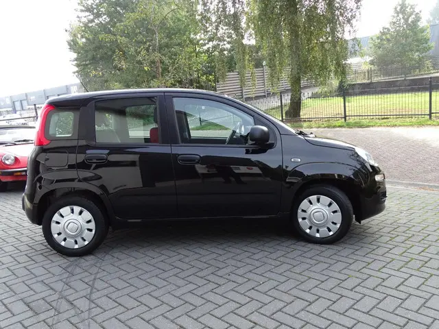Fiat Panda 1.2 Popstar, 4 cilinder, NL auto 2016 Benzine 10
