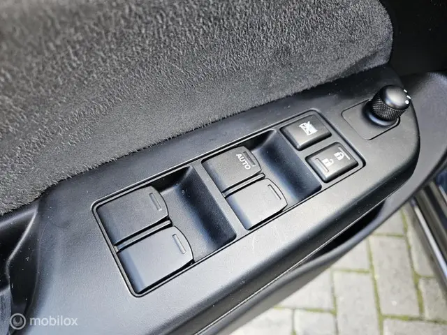 Suzuki Swift 1.2 X-tra zeer nette auto!! 2015 Benzine 18