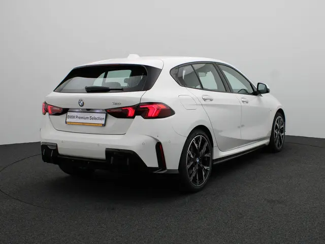 BMW 1 Serie 120 2024 Benzine 2