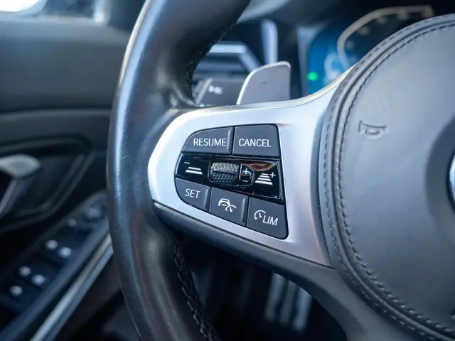 BMW 3 Serie Touring 330e 2021 Hybride Benzine 32