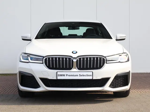 BMW 5 Serie 530e High Executive 2021 Hybride Benzine 3