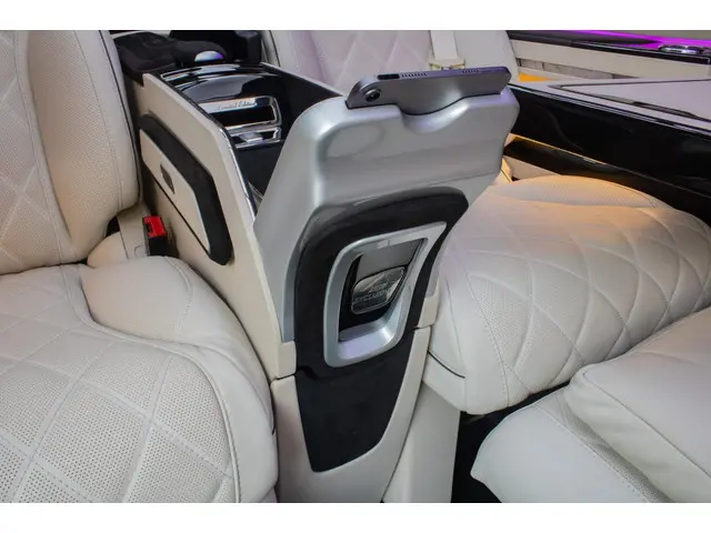 Mercedes-Benz Sprinter 319 VIP 6 persons 2022 Diesel 42