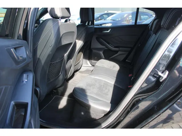 Ford Focus 2.3 EcoBoost ST-3 2019 Benzine 25