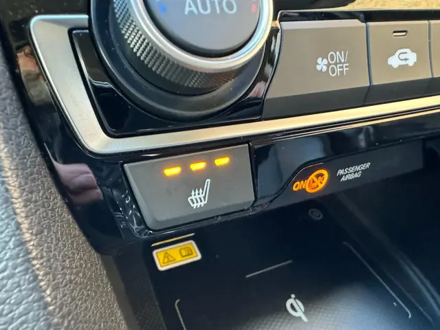 Honda Civic 1.5 i-VTEC Executive 2018 Benzine 18