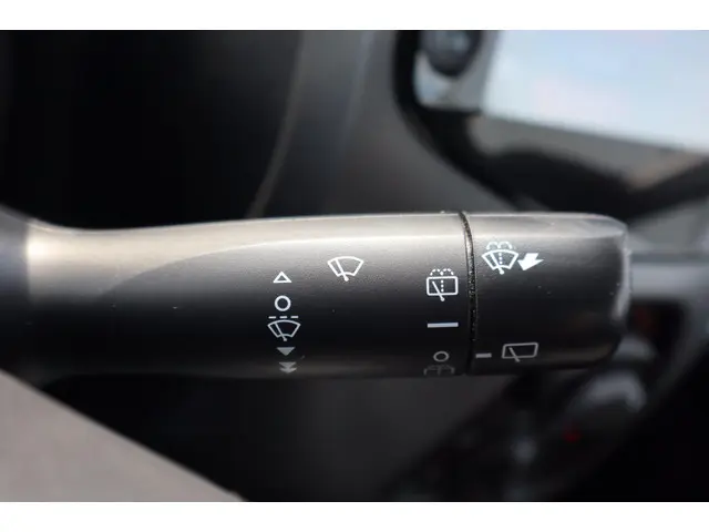 Toyota Aygo 1.0 VVT-i x-play 2019 Benzine 8