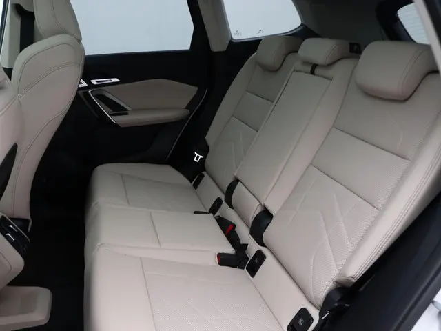 BMW iX1 eDrive20 2025 Elektrisch 9
