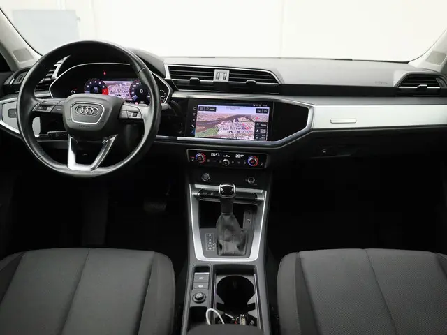 Audi Q3 Sportback 35 TFSI/150PK Pro Line S 2020 Benzine 4