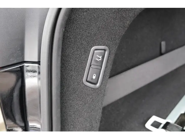 Maserati Levante Gransport 3.0 V6 D 275pk 2019 Diesel 36