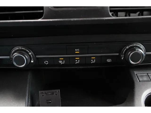 Opel Combo 1.5D L1H1 Edition 2021 Diesel 23