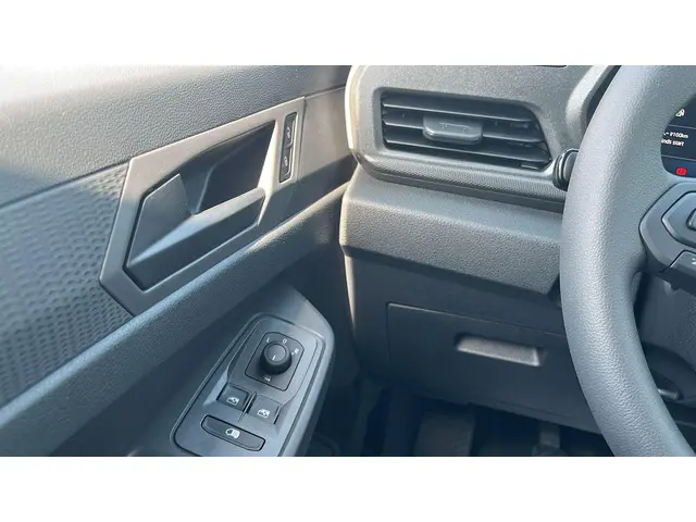 Ford Transit Connect 2.0 EcoBlue L2 Trend 2024 Diesel 17