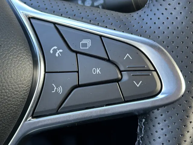 Mitsubishi Colt 1.0T MT First Edition 2025 Benzine 12