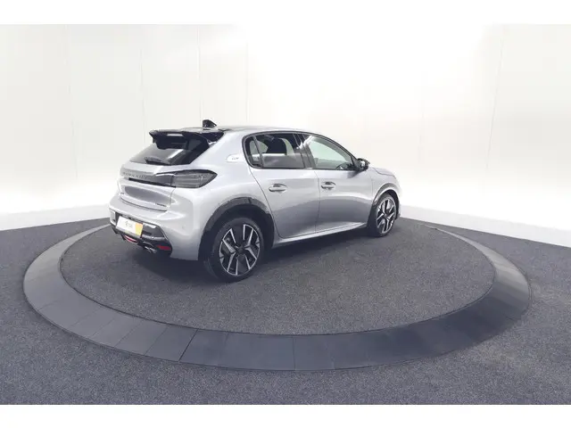 Peugeot 208 Hybrid 136 e-DCS6 GT 2024 Hybride Benzine 10