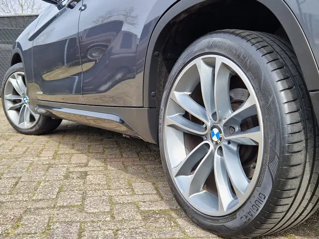 BMW X1 SDrive20i Executive Sport*Navi*Pdc* 2013 Benzine 10