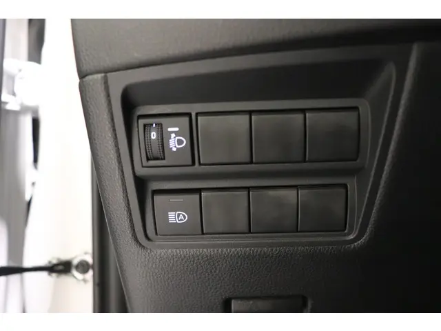 Toyota Yaris 1.5 Hybrid Active, 2023 Hybride Benzine 9