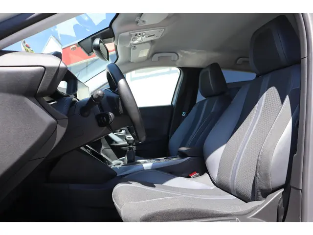 Peugeot 2008 1.2 130PK ALLURE PACK 2021 Benzine 7
