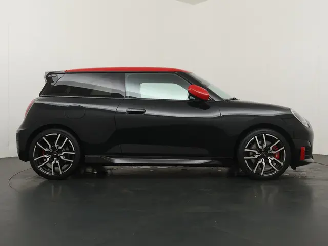 MINI 3-Deurs JCW 2026 Elektrisch 8