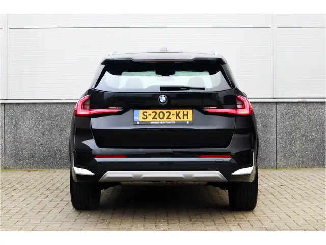 BMW X1 sDrive18i 2023 Benzine 9