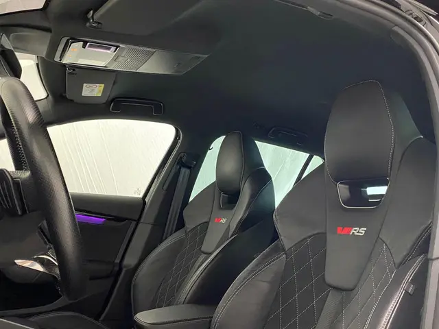 Škoda Octavia RS iV 2021 Hybride Benzine 4