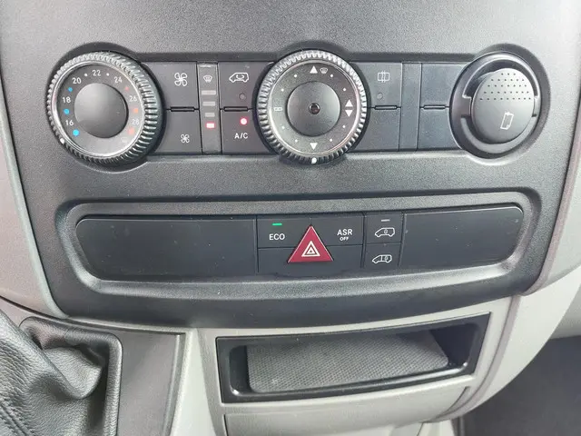 Mercedes-Benz Sprinter 313 CDI L2H2 2015 Diesel 27