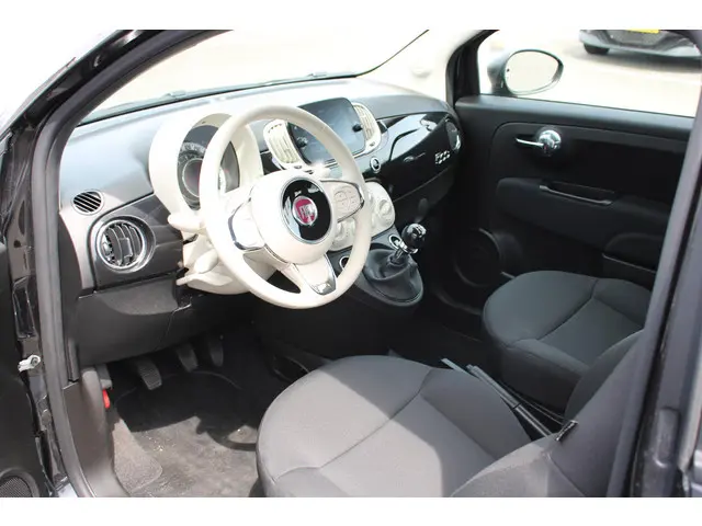 Fiat 500 1.0 Hybrid 2024 Benzine 12