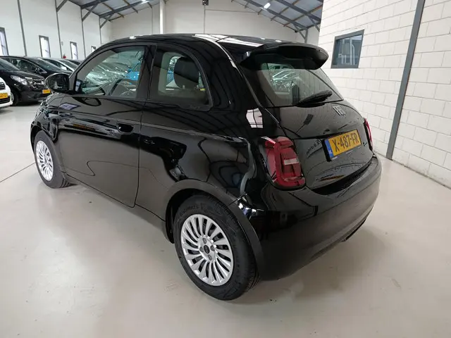 Fiat 500e Urban 42 kWh 2023 Elektrisch 8