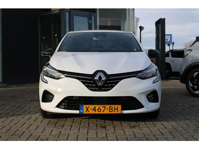 Renault Clio TCe 90 Techno 2023 Benzine 18