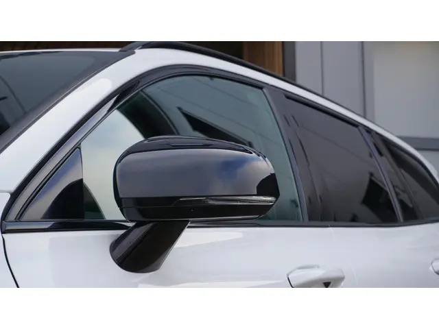 Volvo V60 2.0 T5 250pk R-Design 2019 Benzine 62