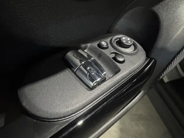 MINI Electric Mini Cooper SE 33 kWh 2024 Elektrisch 14