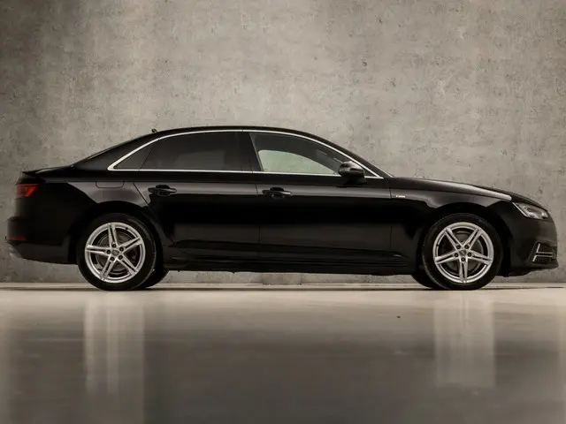 Audi A4 Limousine 1.4 TFSI S-Line Sport 2018 Benzine 4