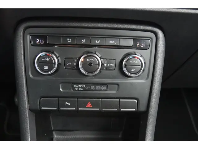 Volkswagen Beetle 1.2 TSI DESIGN 2013 Benzine 25