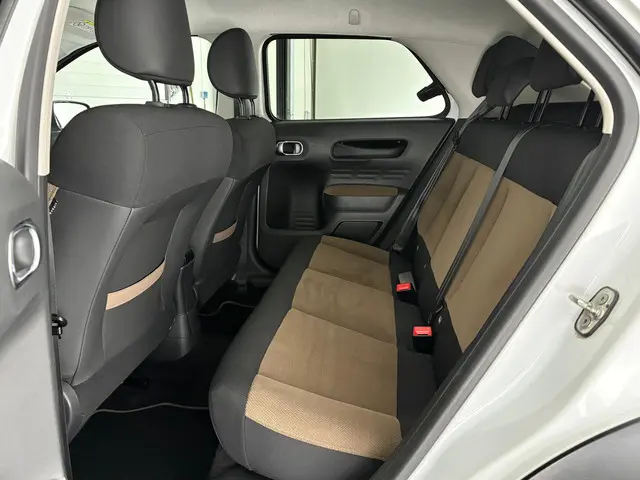 Citroën C4 Cactus 1.2 PureTech Shine 2015 Benzine 5