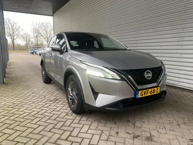 Nissan QASHQAI 1.3 MHEV Acenta 2022 Benzine 16