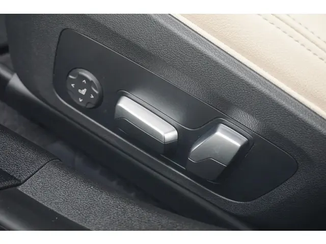 BMW 3 Serie Touring 330e xDrive 2022 Hybride Benzine 11